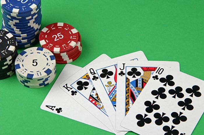 Khám Phá Thế Giới Xì Tố Là Gì - Trò Chơi Cổ Điển Của Sự Tính Toán